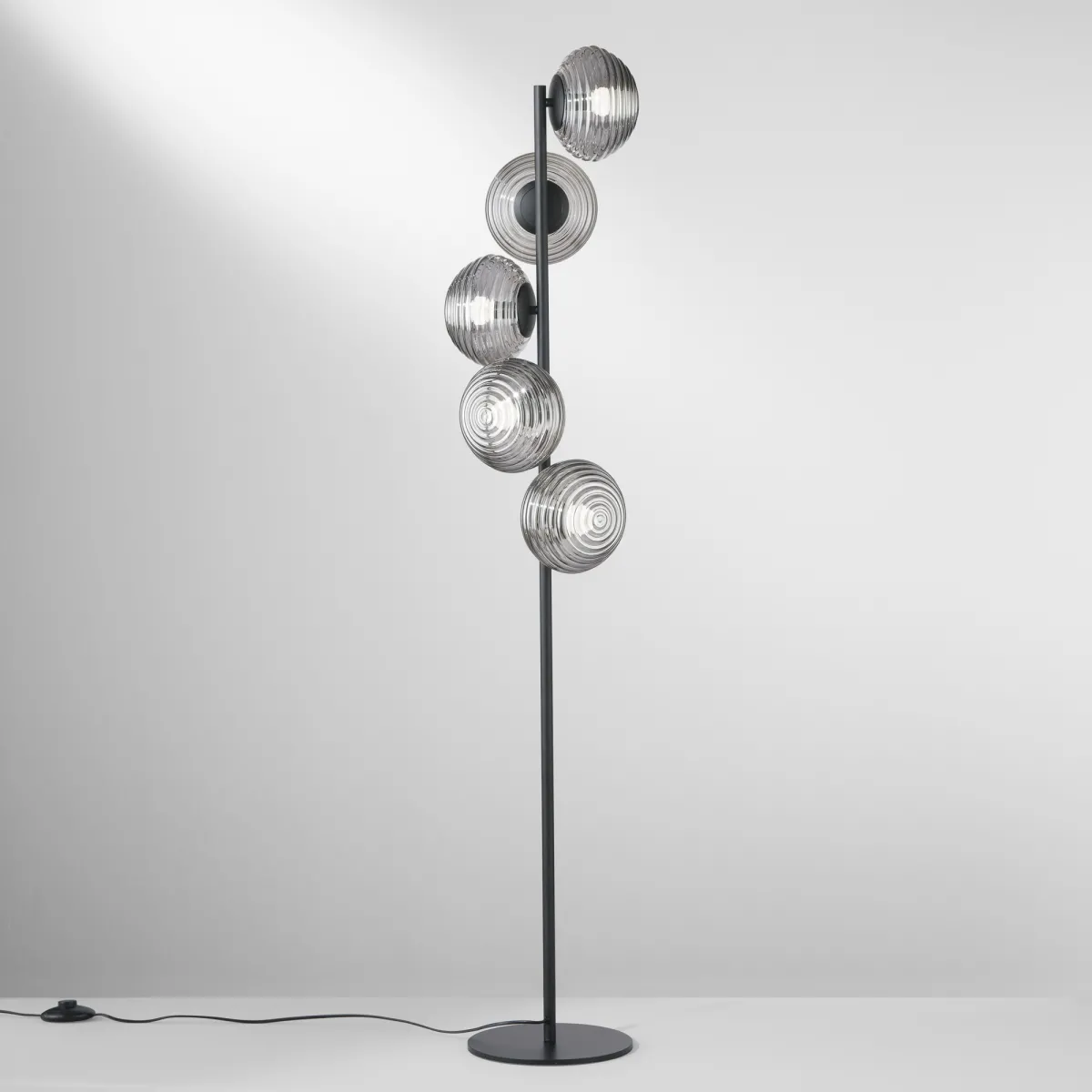 Lampadaire à ondes noires 5 x E27 32,5 x 32,5 x 160 cm