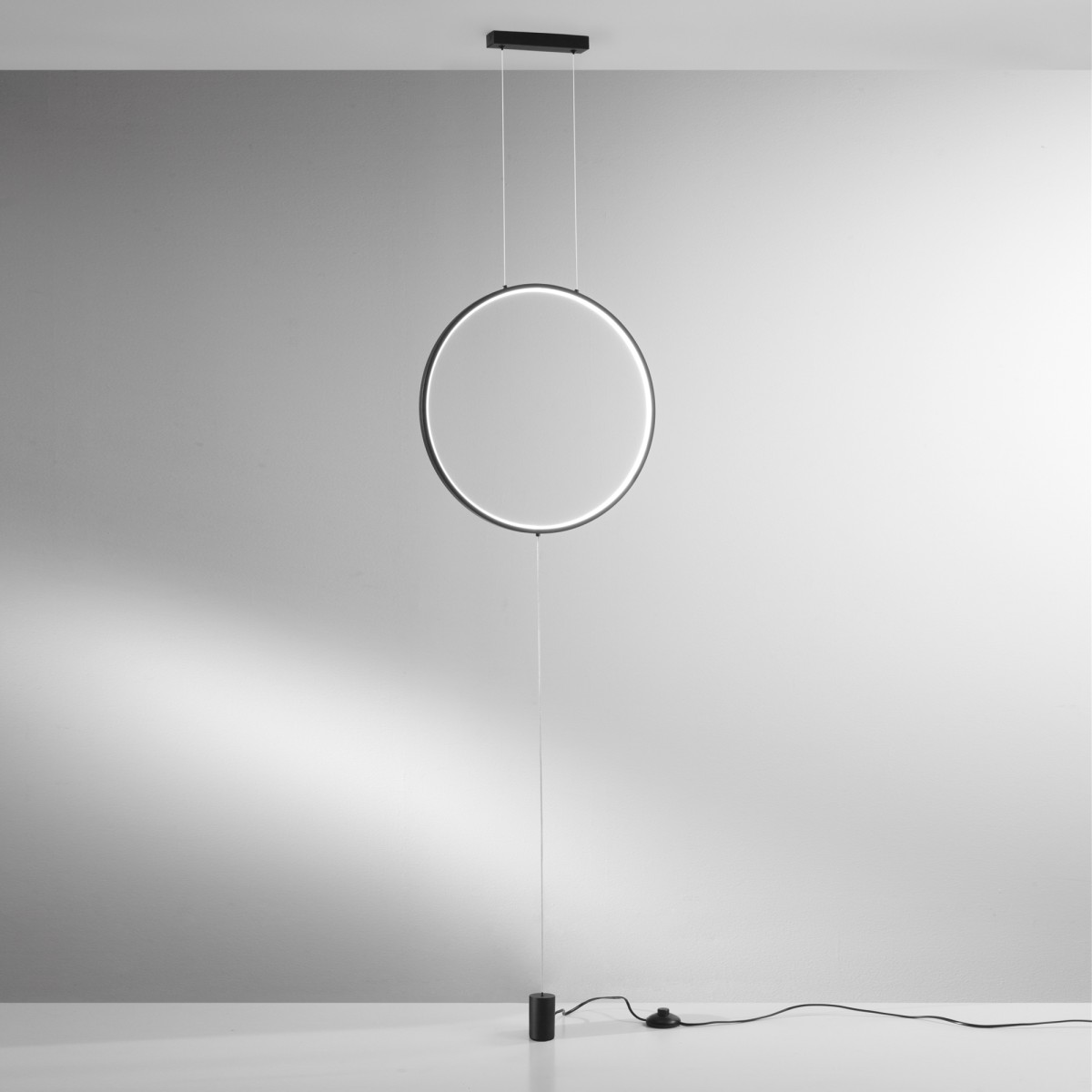 PORTAL BLACK LED-Bodenleuchte, 20 W, 2400 lm...