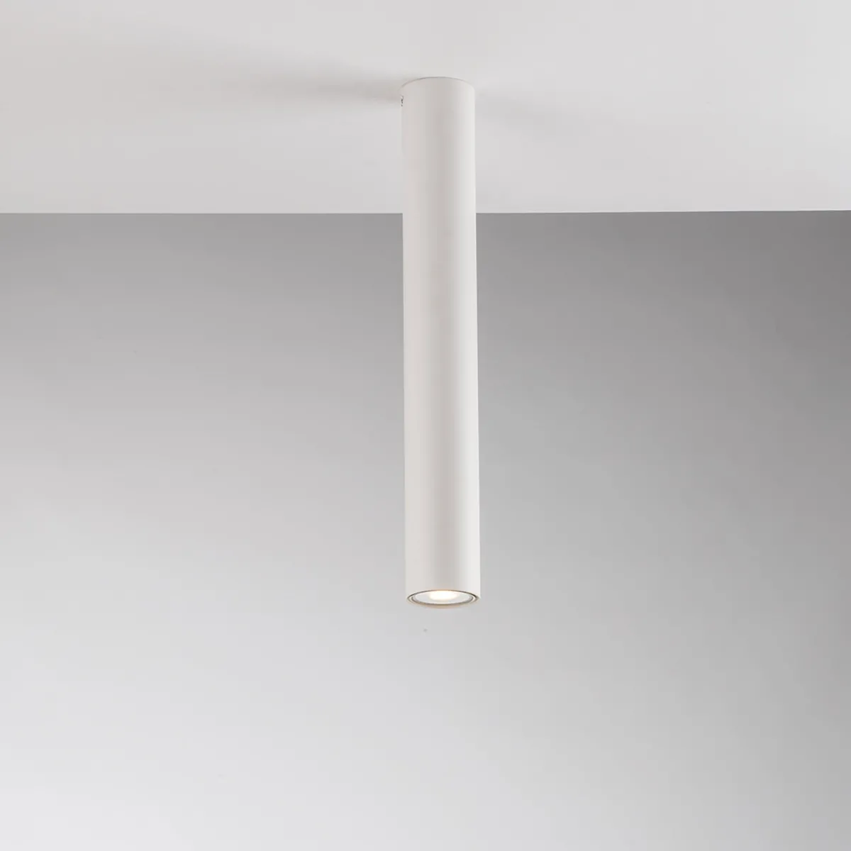 FLUKE Runde weiße Deckenleuchte 1xGU10 5,5x5,5x40cm