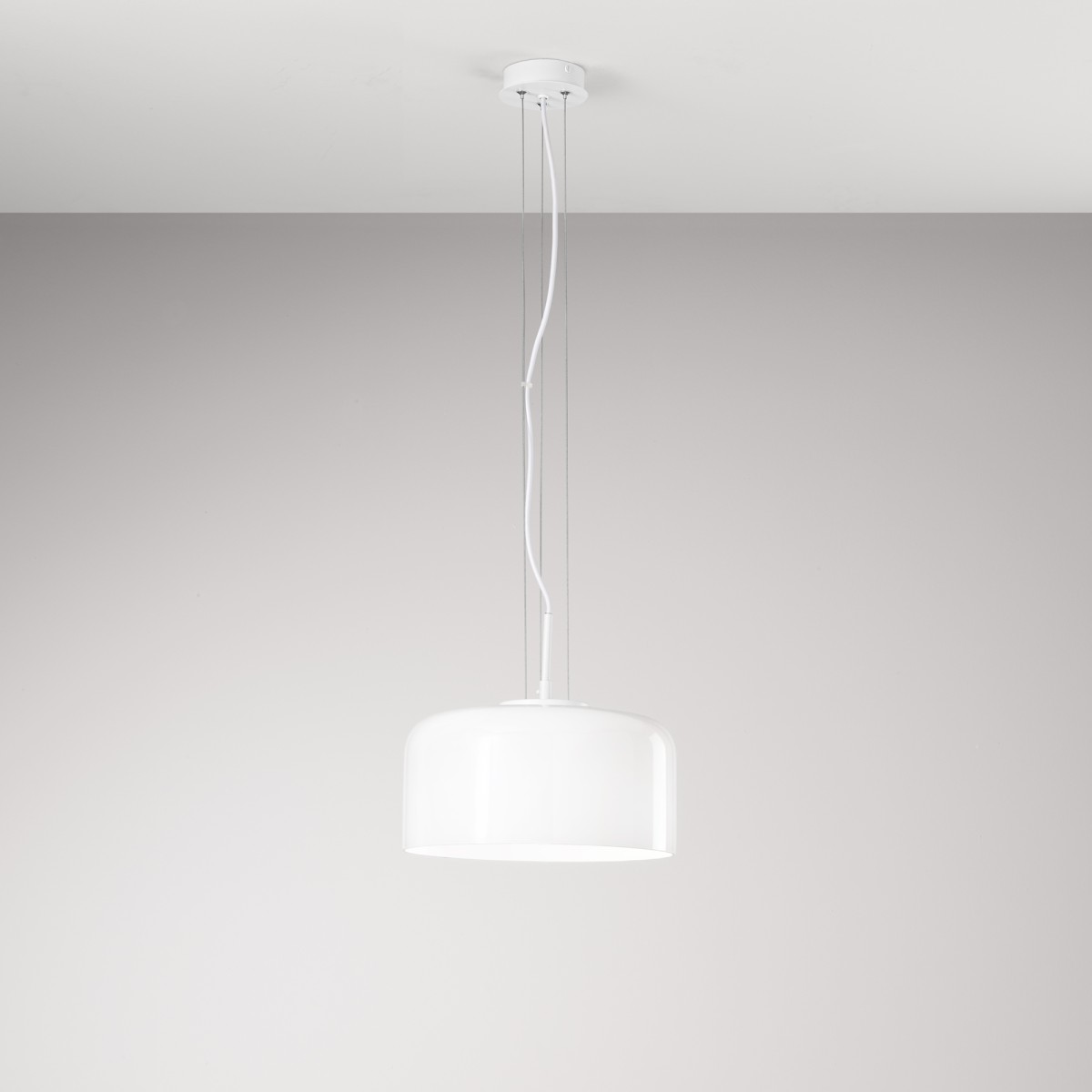 GIBUS SUSPENSION WEISS 1XE27 30X30X150CM