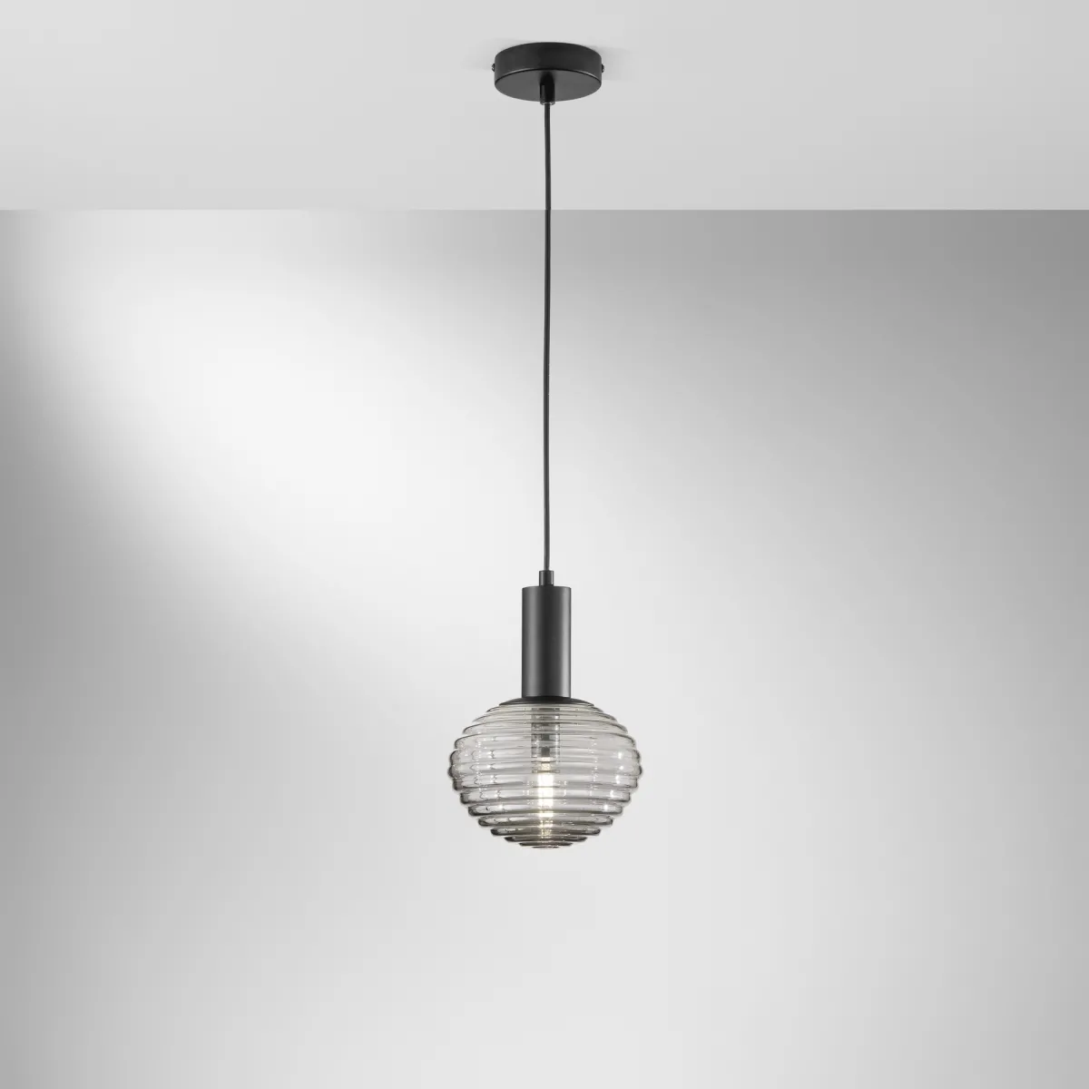 SOSPENSIONE RIPPLE NERA 1XE27 18X18X150CM