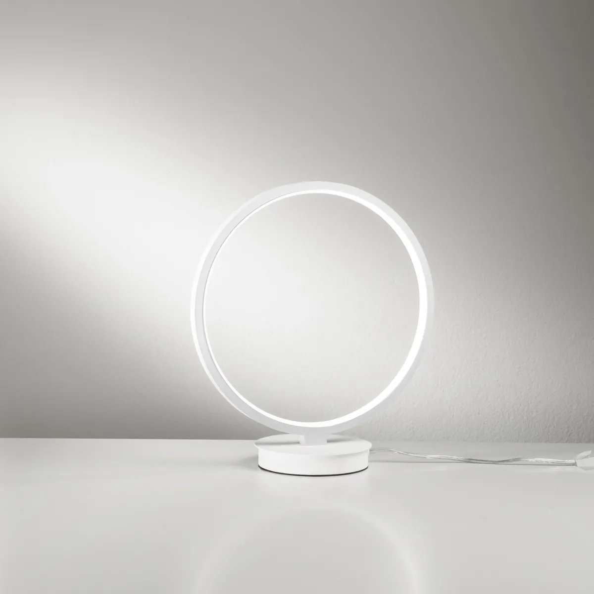 FREDY WHITE LED-LAMPE 15W 1440LM CCT 30X31.6CM