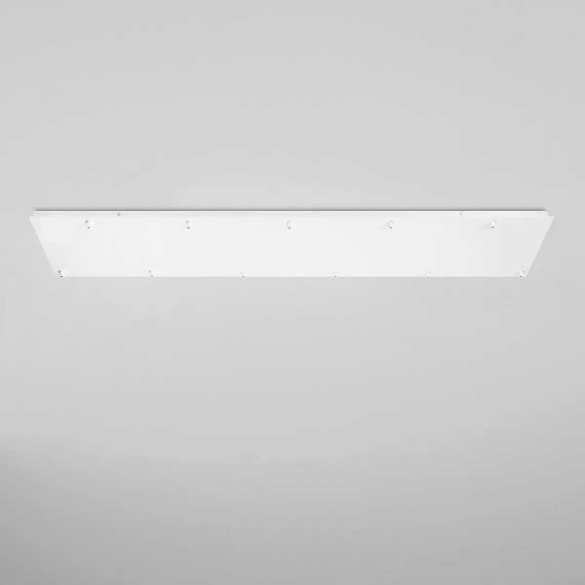 Weißer rechteckiger Rahmen mit 11 Löchern, 142 x 30 x 4,1 cm