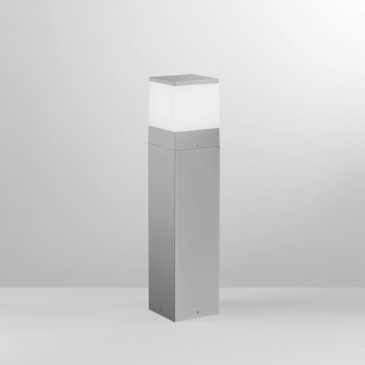 BORNE BOOSTER ARGENTÉE EN ALUMINIUM 1XE27 IP54 13X13X60CM