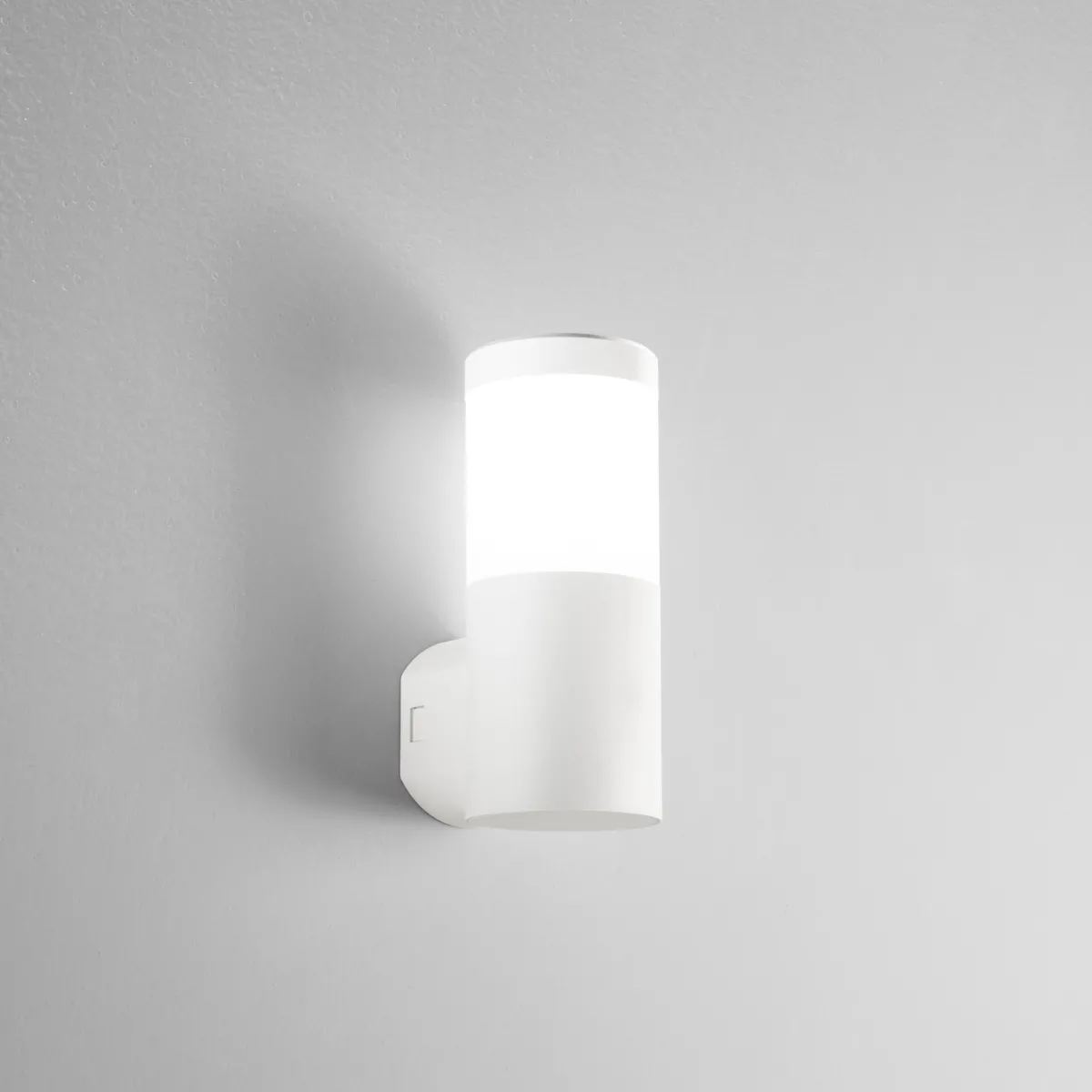 APPLIQUE FOCUS BIANCA TONDA 1XGU10 IP65 10X13X24CM