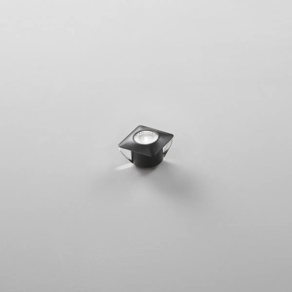 INCASSO LED ASSO NERO QUADRATO 1,2W 1W 100LM 3000K 3,2X3,2X2,2CM
