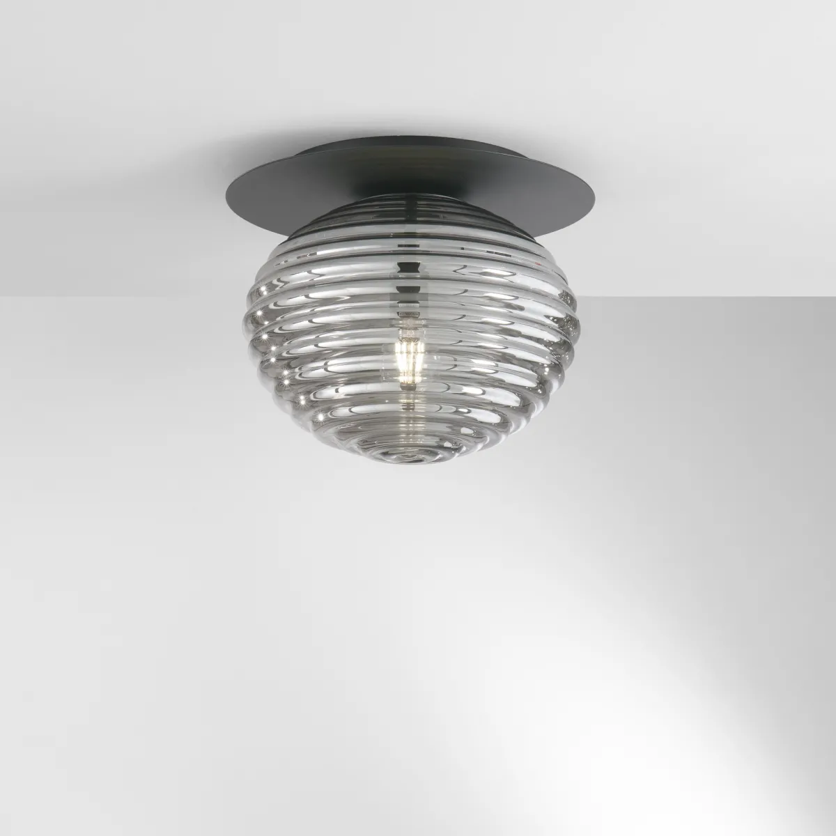 PLAFONIERA RIPPLE NERA 1XE27 35X35X28CM