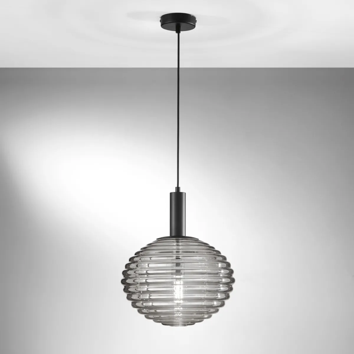 SOSPENSIONE RIPPLE NERA 1XE27 32X32X150CM