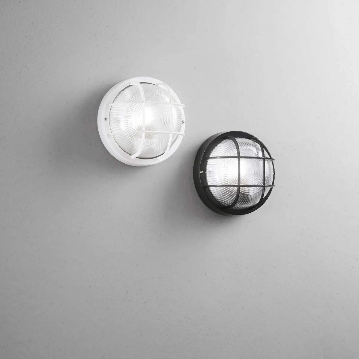 Plafonnier rond noir Turtle 1 x E27 IP54 18,5 x 10 x 5 cm