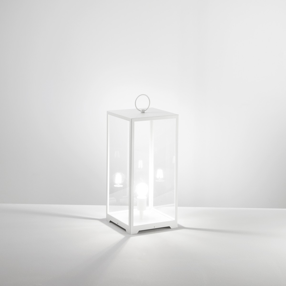 LUME MIRAGE BIANCO 1XE27 IP44 25X25X53CM CAVO 250CM