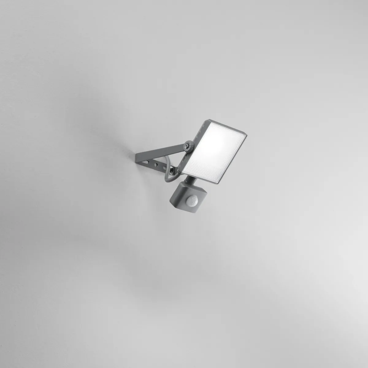 Projecteur LED argenté Axel 10 W 1100 lm avec capteur...