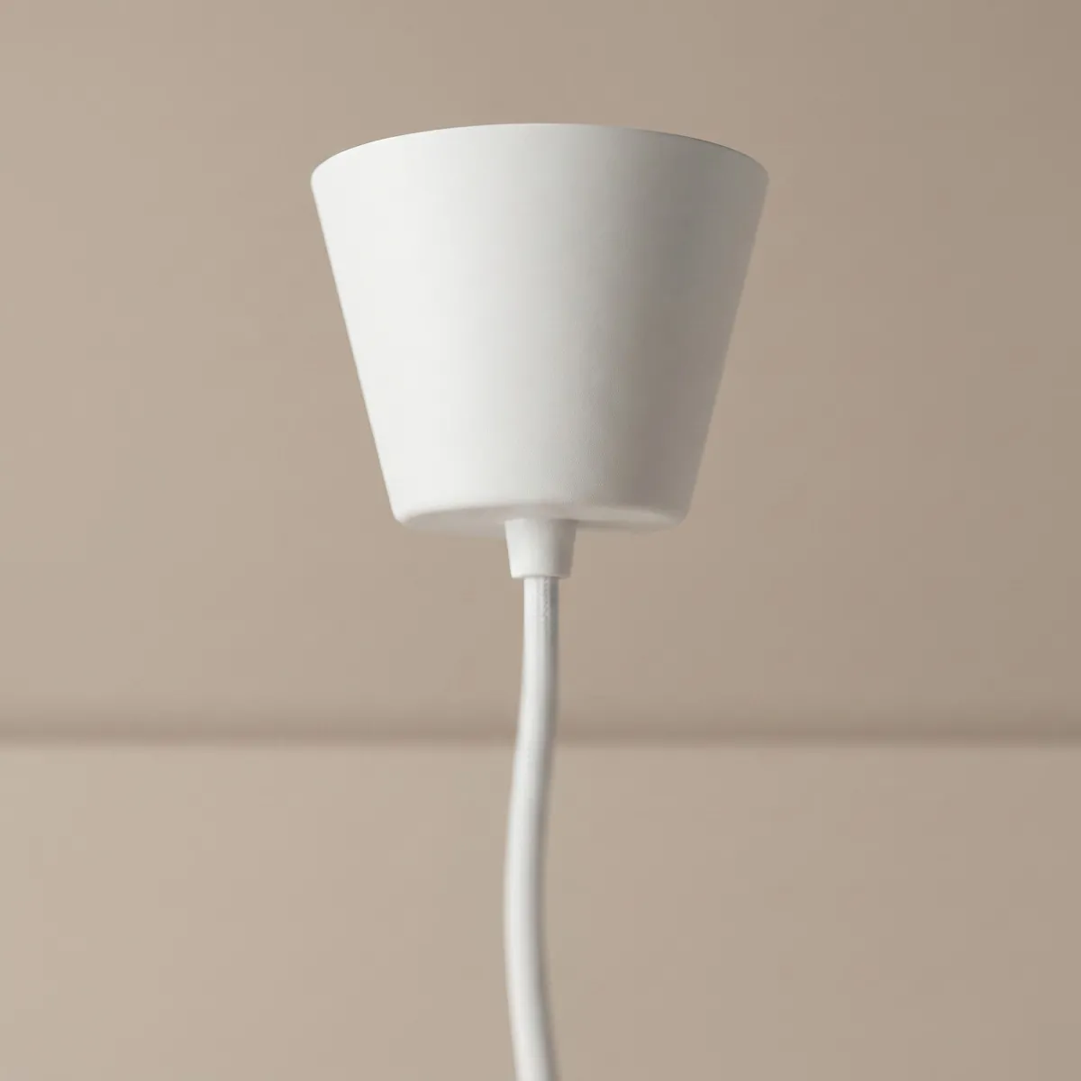 MT3202020 8031414032242 Suspension d'éclairage Fan Europe avec fil blanc