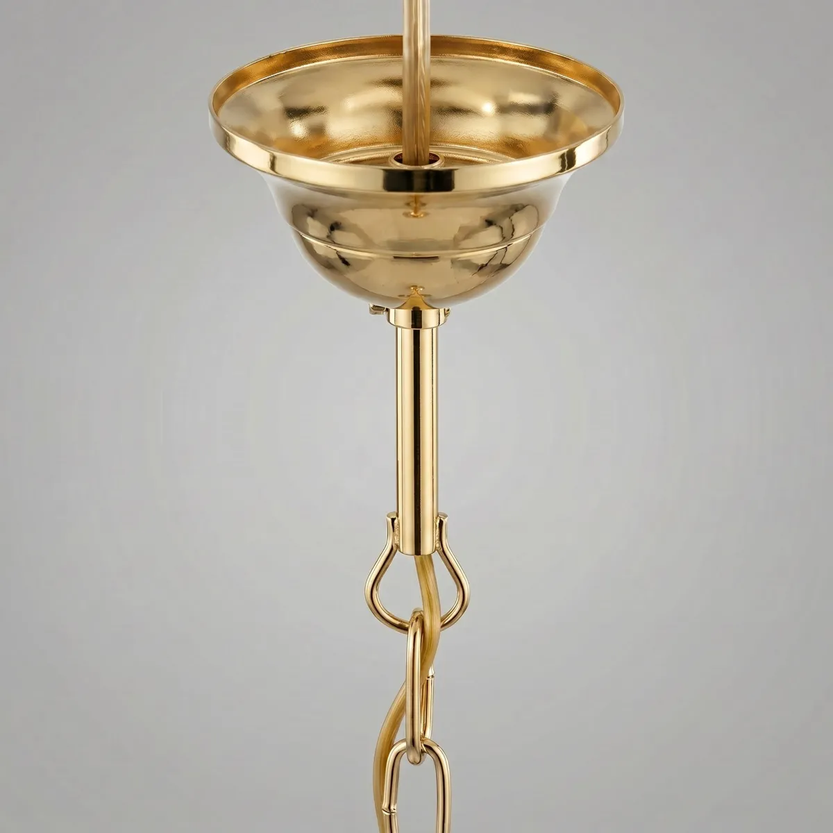 MT3300002 8031427971156 Fan Europe allumant la suspension de chaîne d'or