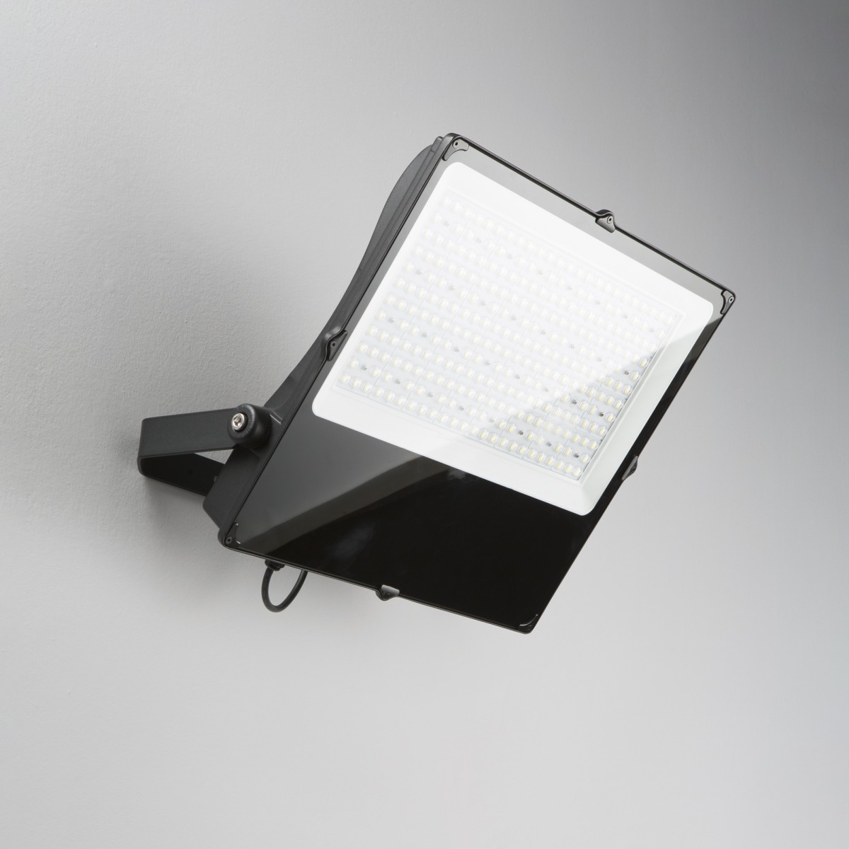 PROIETTORE LED GIOVE NERO 400W 66031LM 6000K IP66...