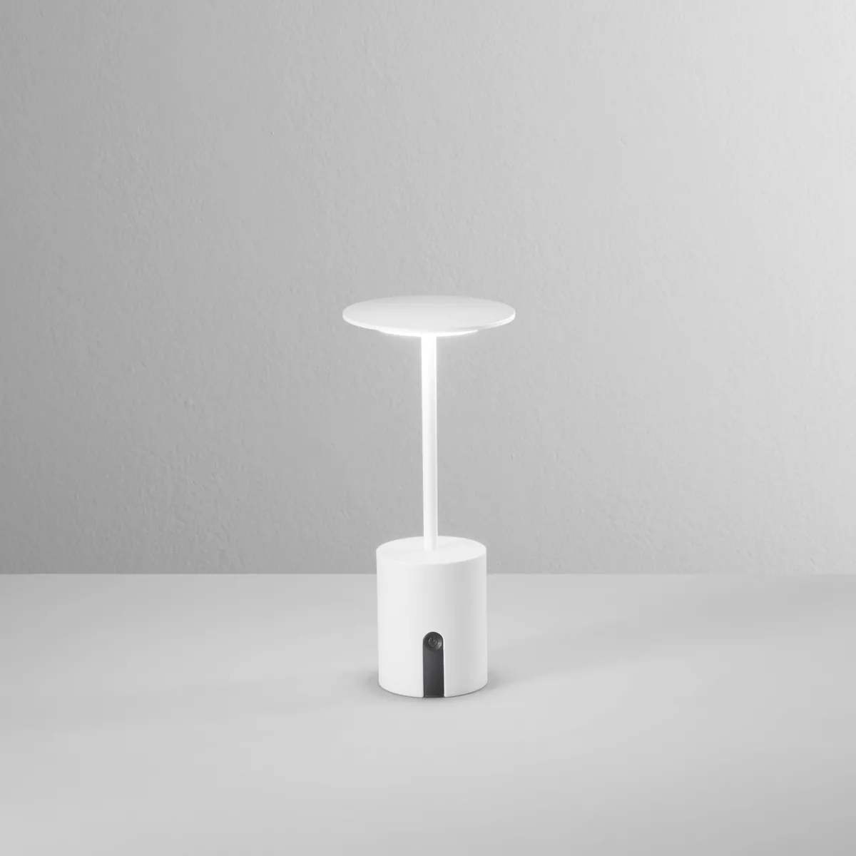 Lampe de table rechargeable LED LIBERTY blanche 2W 300LM...