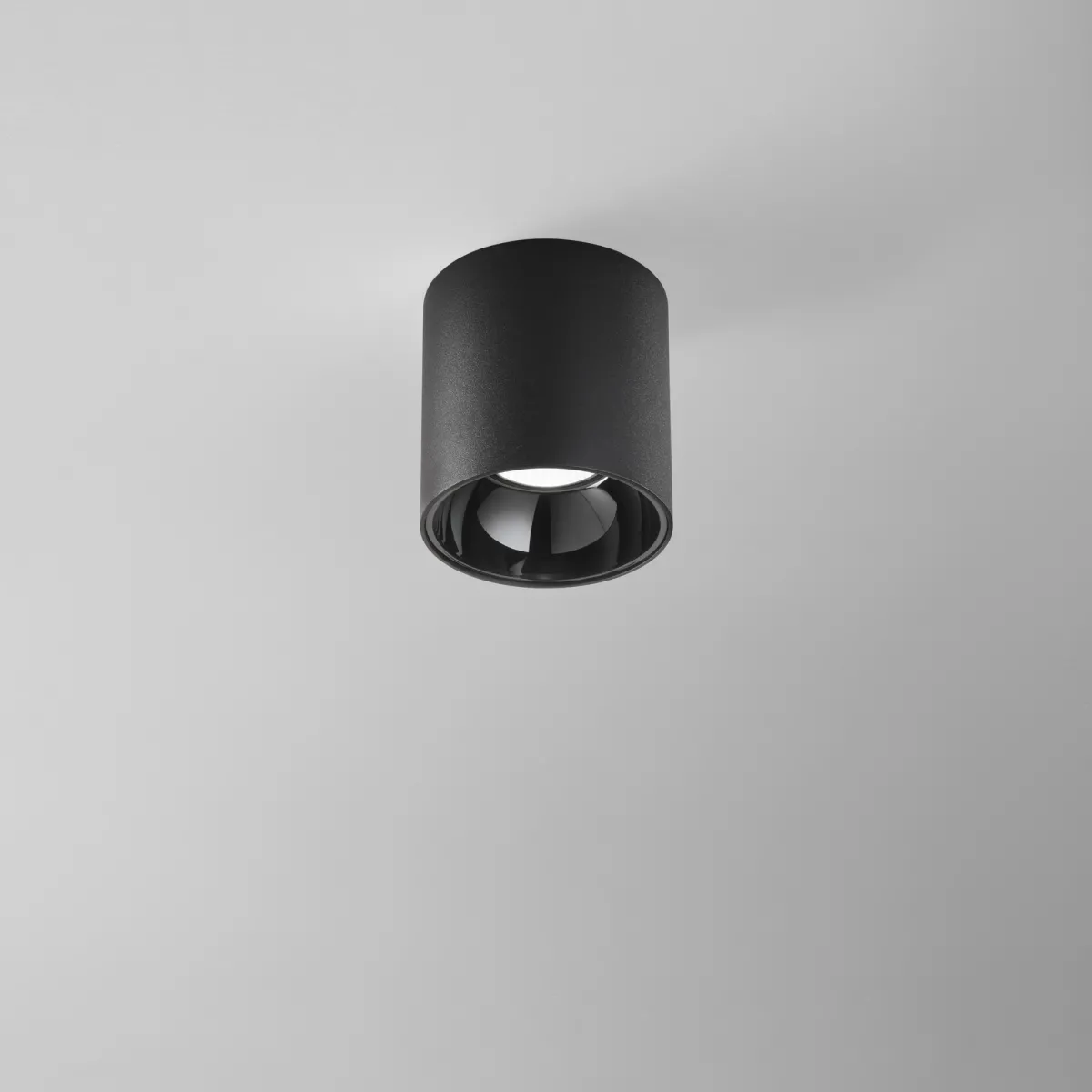 Schwarze, runde LED-Deckenleuchte, 20 W, 2800 lm,...