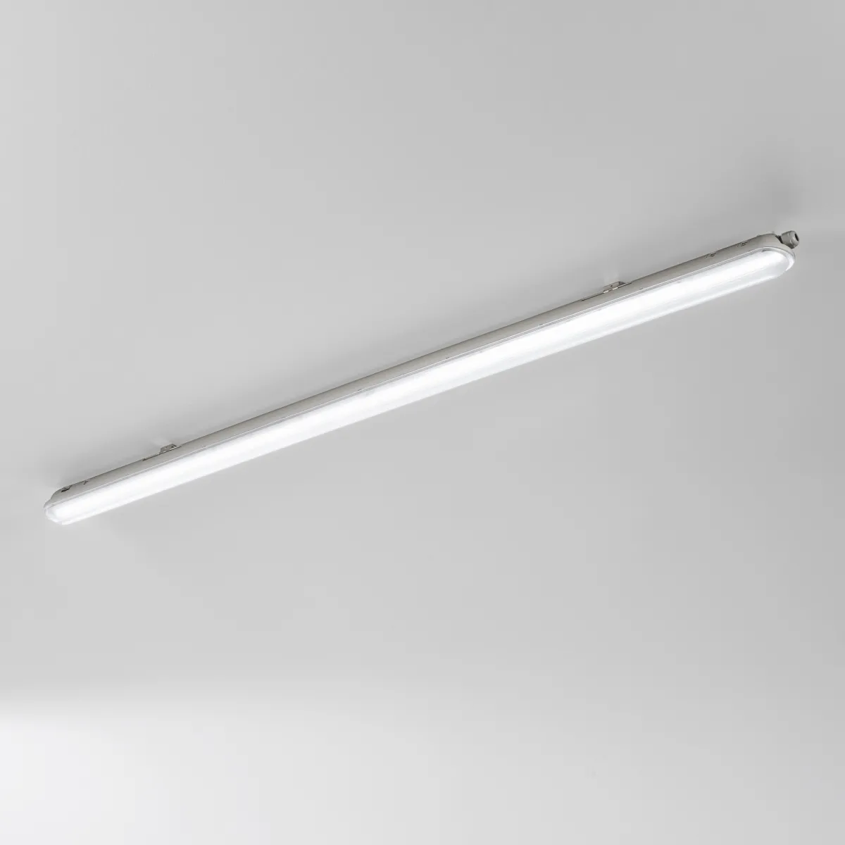 PLAFONIERA LED STAGNA NAUTILUS SILVER 80W 10600LM 4000K IP65 148X6,1X7,2CM