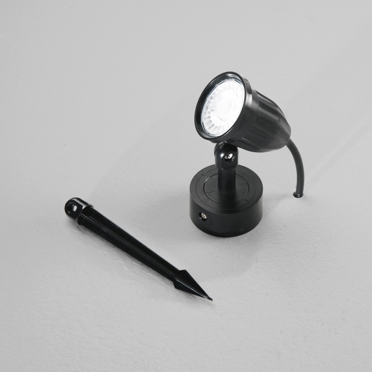 Projecteur LED PEG noir 9W 900LM 4000K 5,3 x 11,9 x 6,53 cm