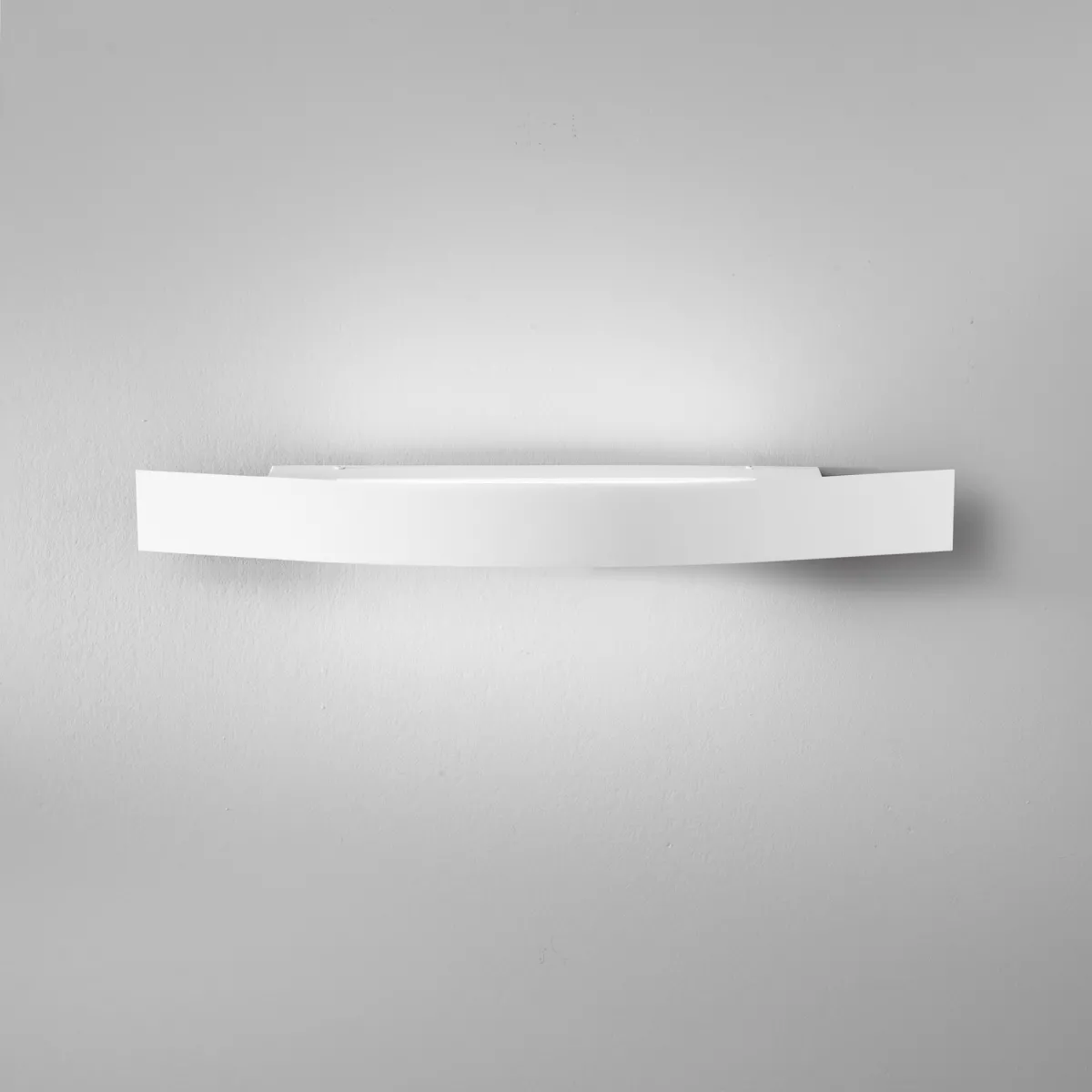 APPLIQUE LED SPOILER BIANCA 13W 1900LM CCT 60X8,5X6CM