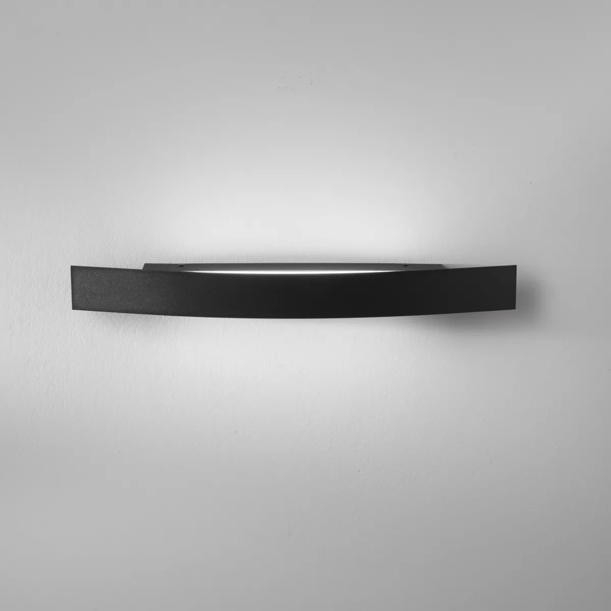 APPLIQUE LED SPOILER NERA13W 1900LM CCT 60X8,5X6CM