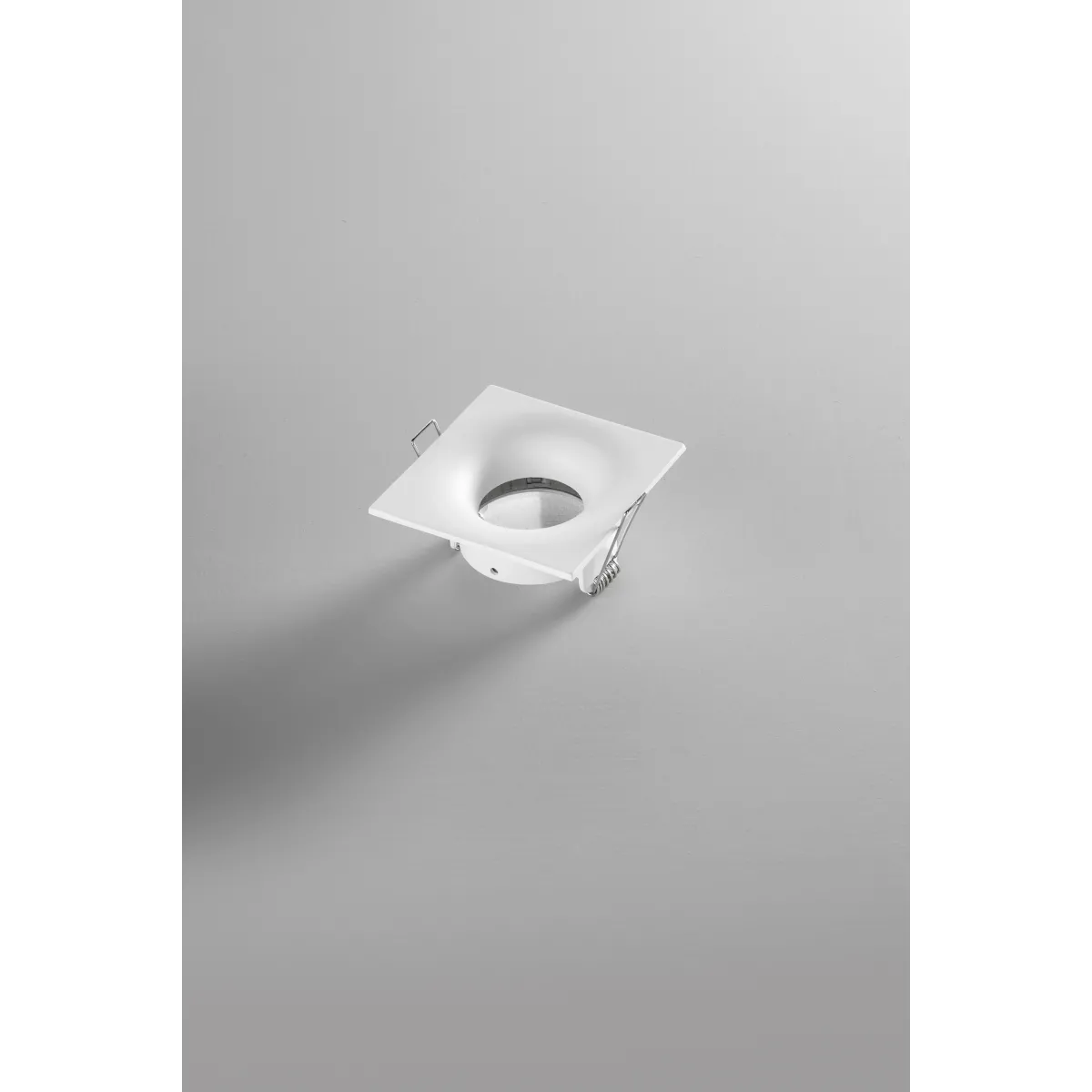 INCASSO REIKON QUADRATO BIANCO IN ALLUMINIO IP65 D85MM