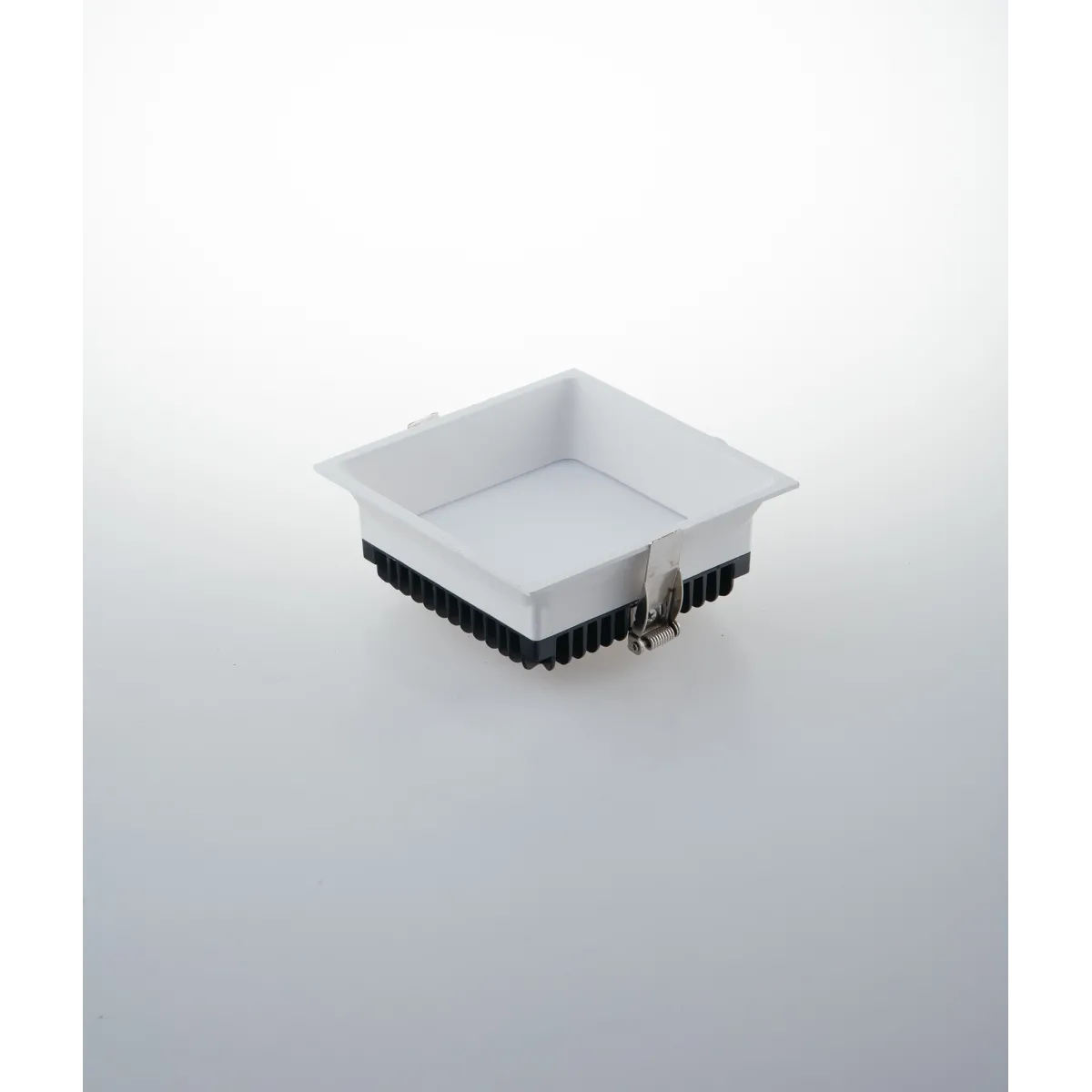INCASSO LED XANTO BIANCO QUADRATO 18W CCT 14,5X14,5X5,5CM