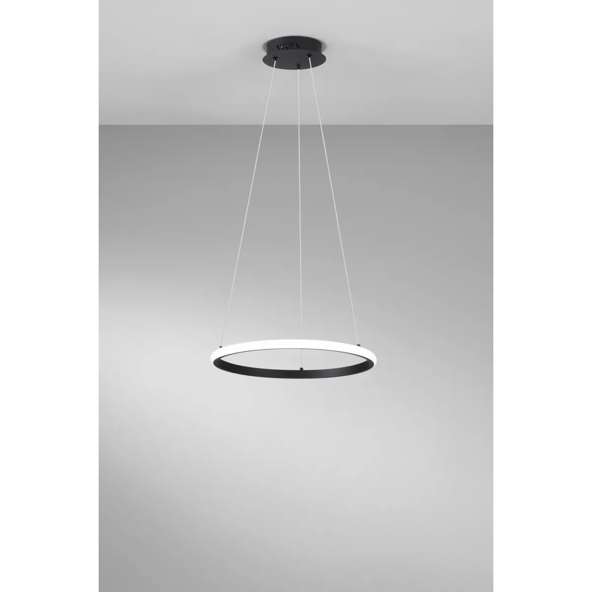 Suspension lumineuse LED noire AXIS 20W 2200LM CCT 40X150CM