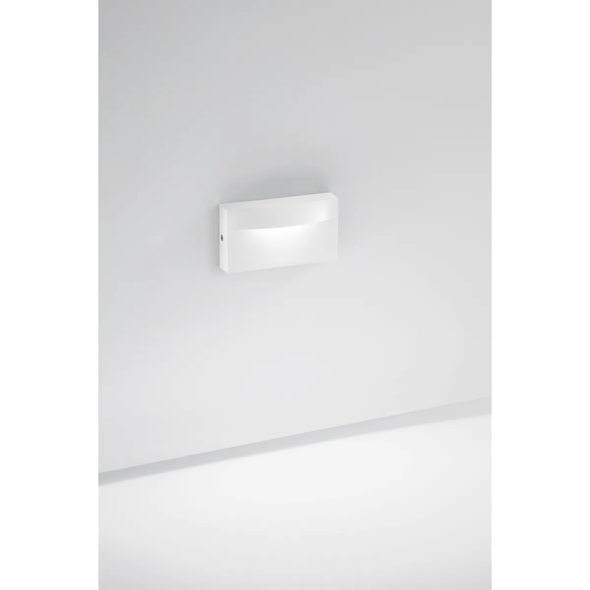 MOBULA LED-Wandleuchte, weiß, Aluminium, 8 W, 1100 lm,...