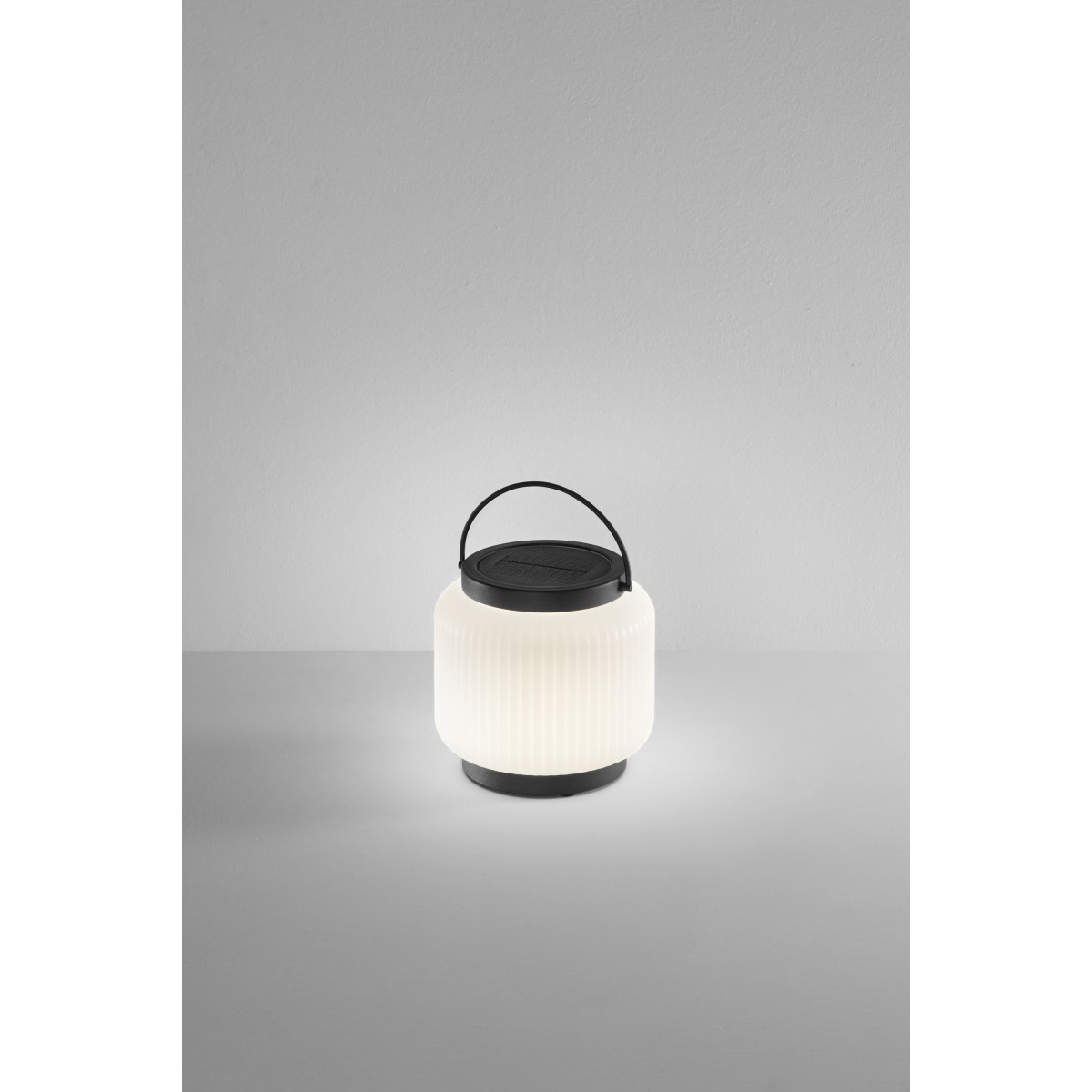 Lampe solaire LED rechargeable ROBIN BLACK 1,2 W 3000 K à...