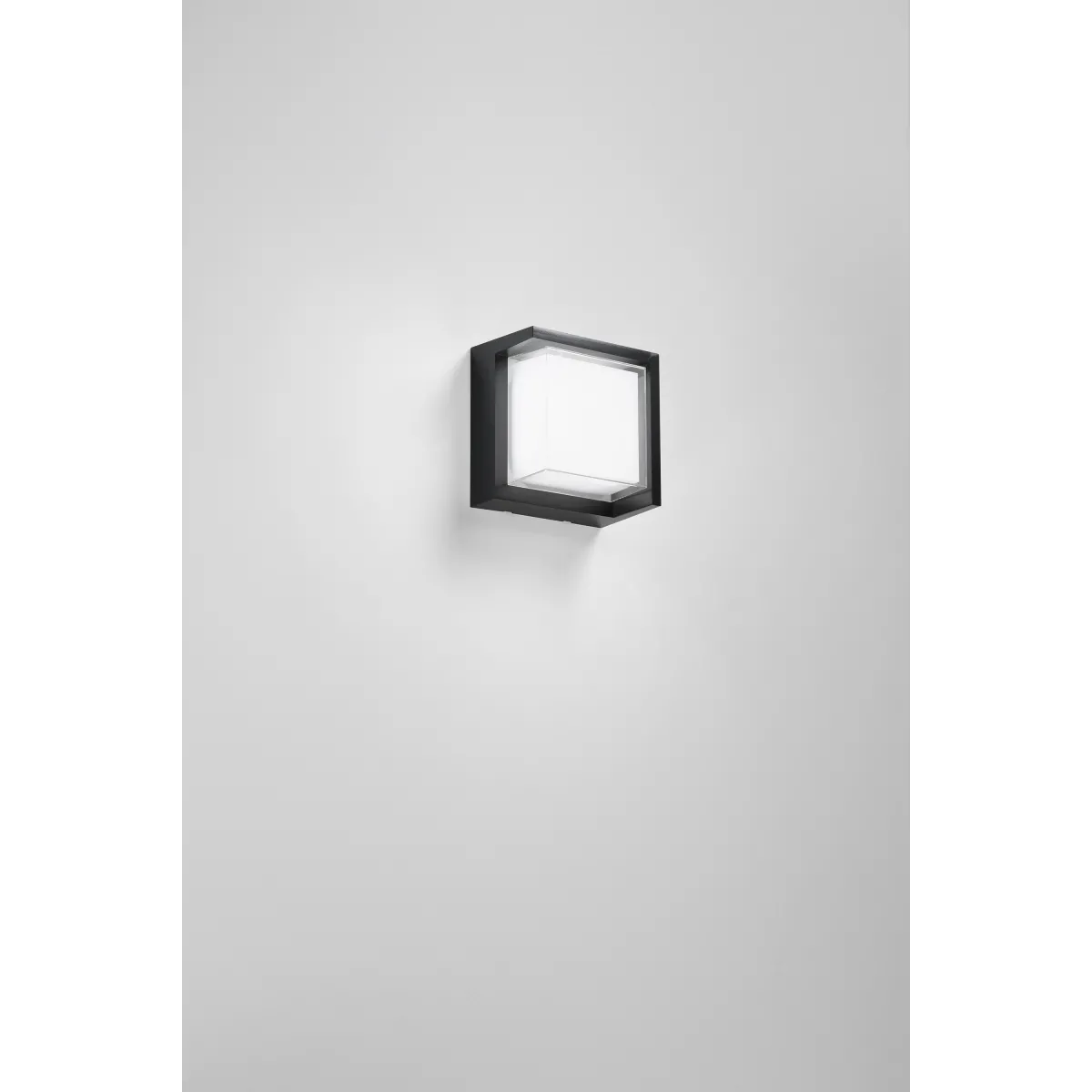 APPLIQUE LED BLOCK NERO QUADR. 15W 1880LM CCT 3000/4200/6500K 16X16X10CM