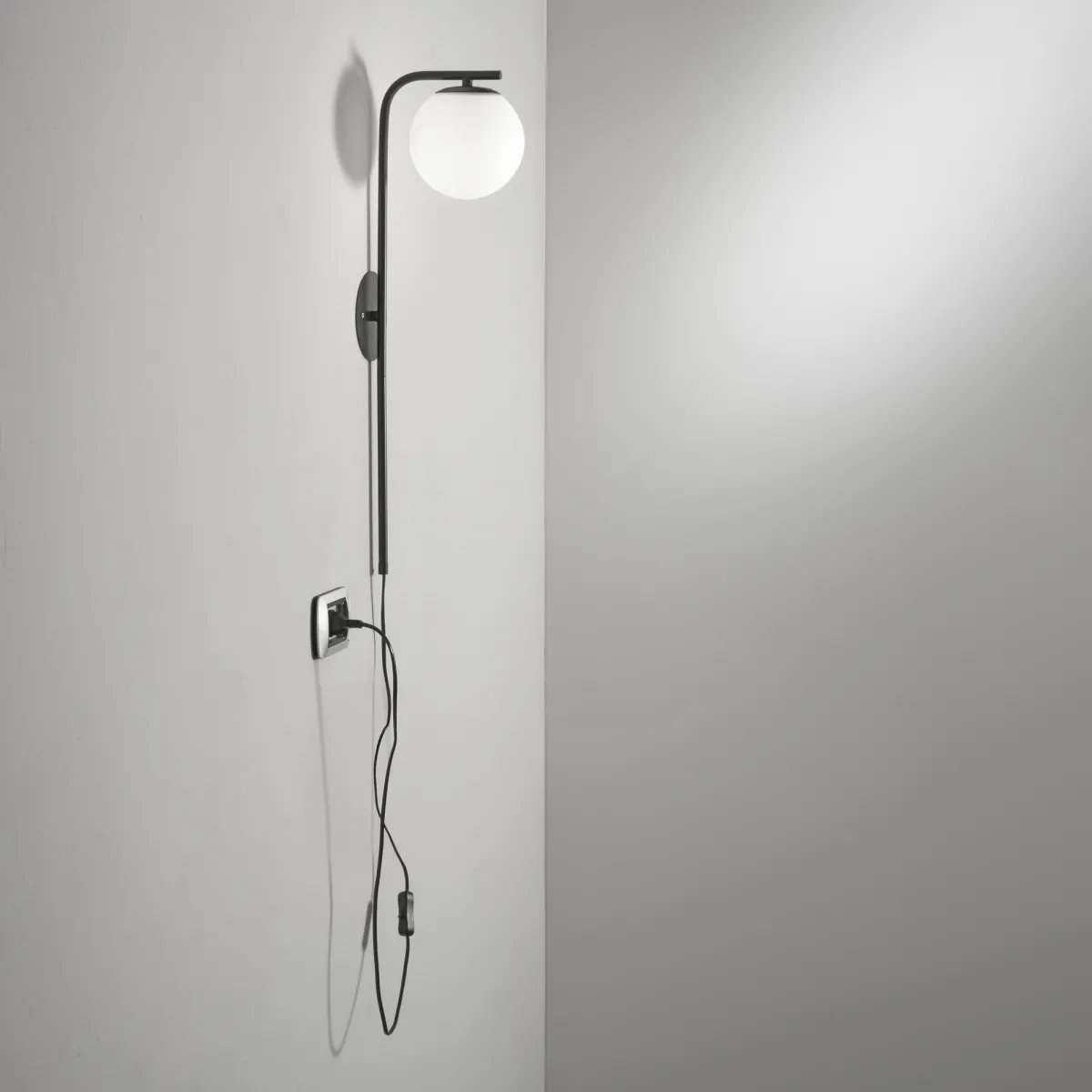 APPLIQUE ODISSEO NERA 1XE14 15X15X65,5CM