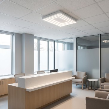 Plafoniera LED moderna da soffitto con diffusore in alluminio bianco 55W