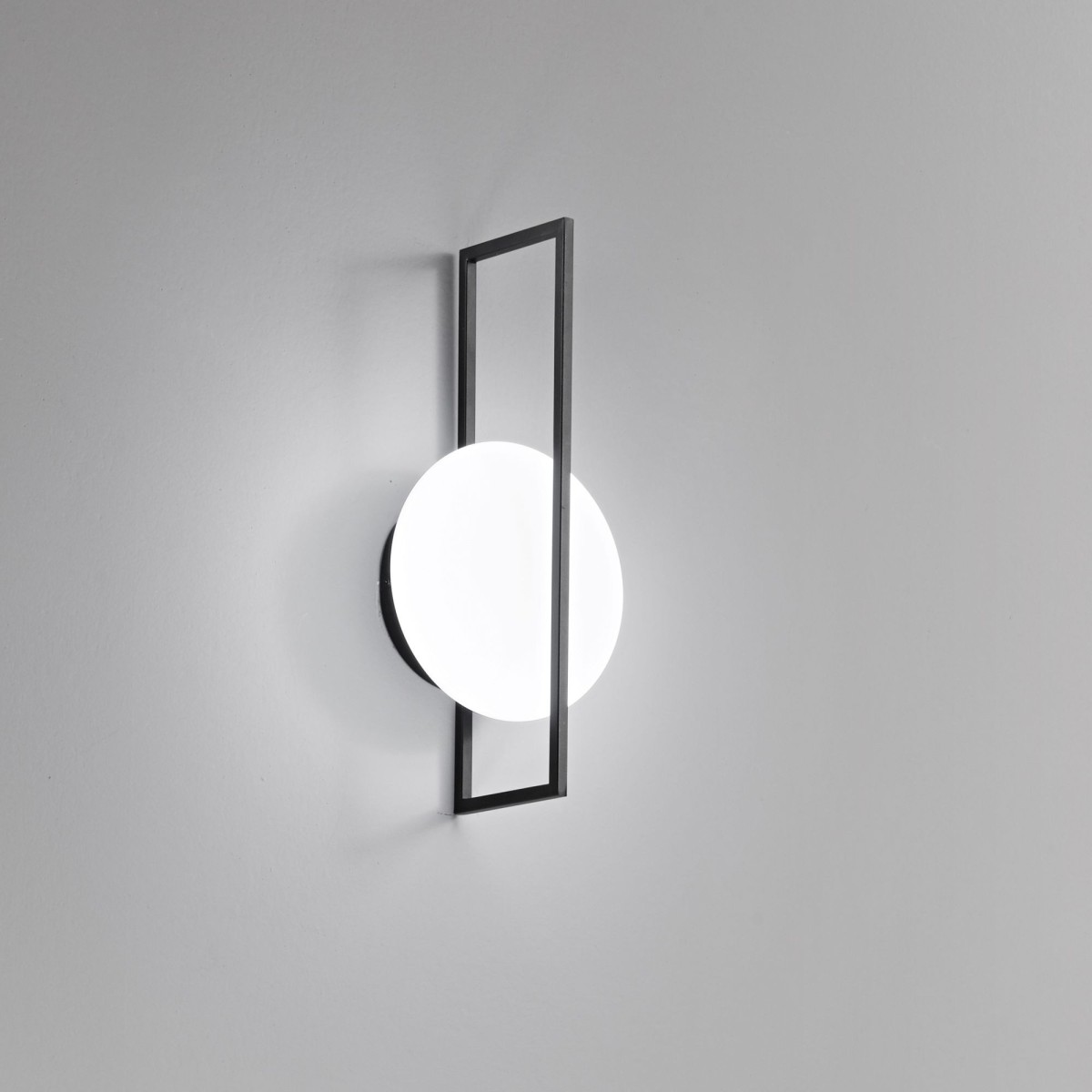 Applique murale moderne dorée ou noire | Mondialshop