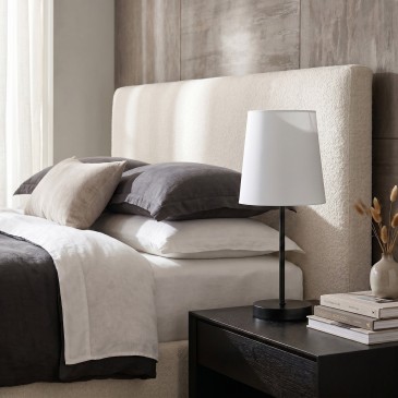 Lampe de chevet disponible...