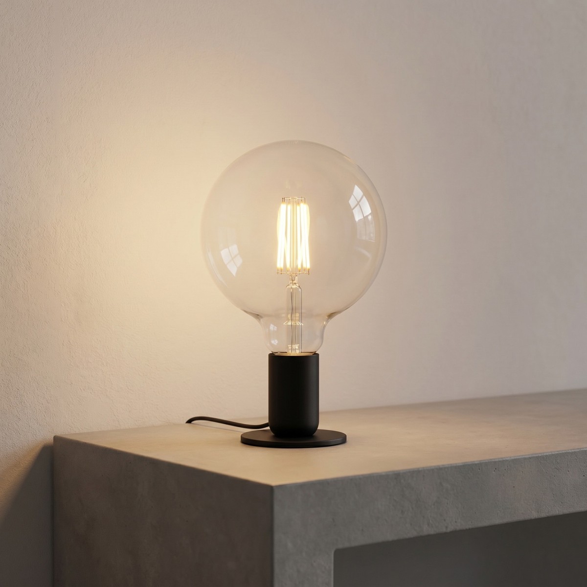 Ampoule LED globe E27 8W | Mondialshop