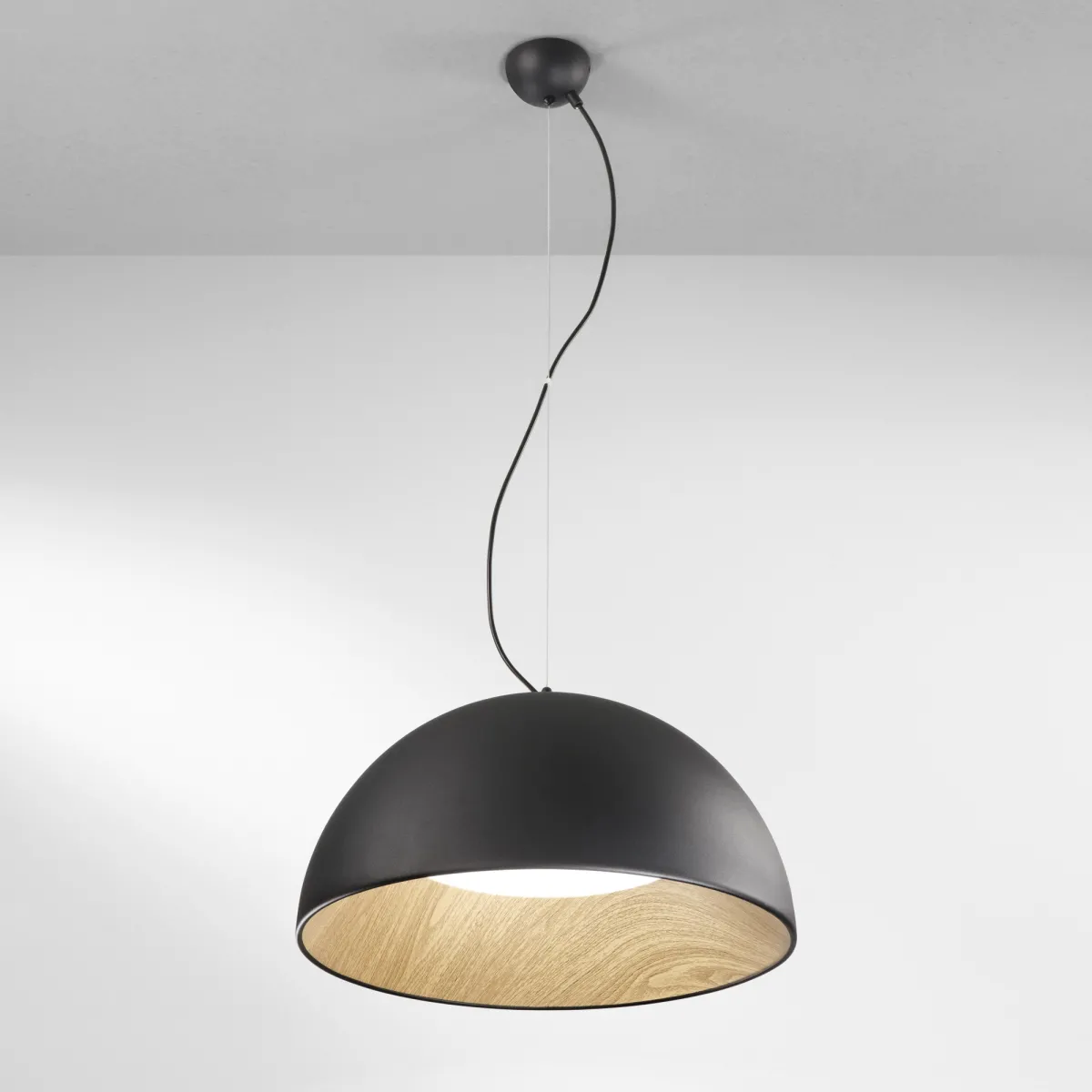 Runde LED-Pendelleuchte in Gold oder Schwarz | Mondialshop