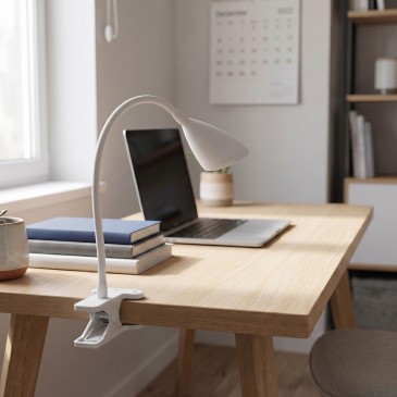 Fascio luminoso mirato e installazione immediata: lampada moderna a pinza con LED integrato