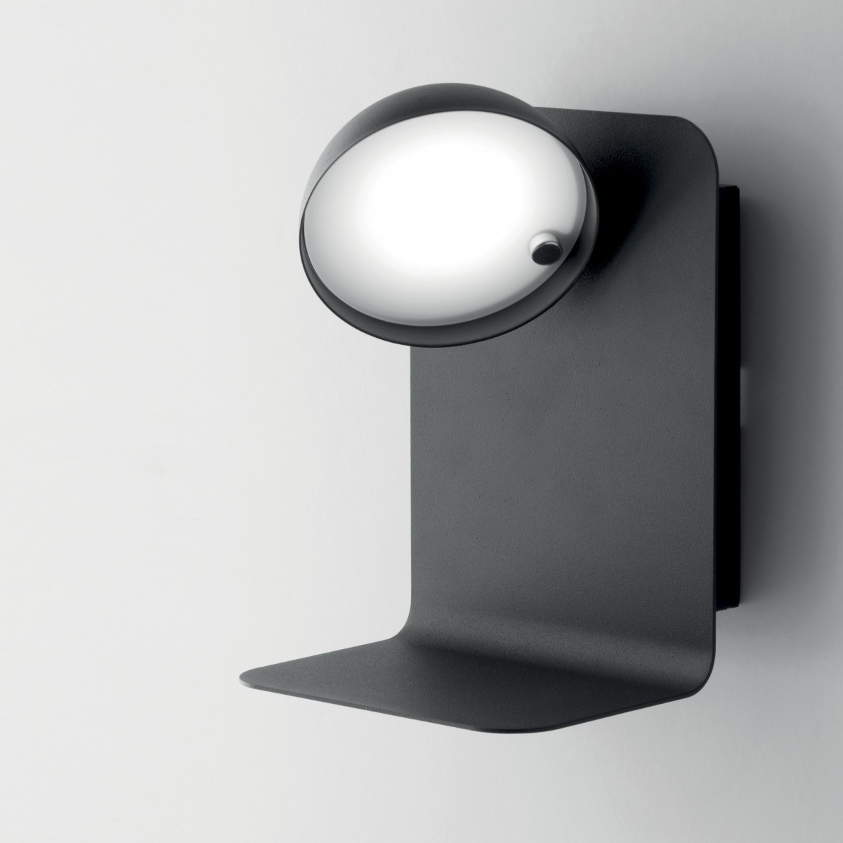 Applique murale LED réglable avec port USB 2A | Mondialshop