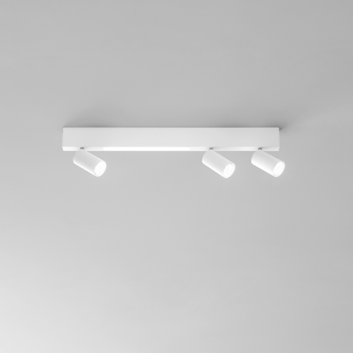 Applique Orientabili LED Nero o Bianco | Mondialshop