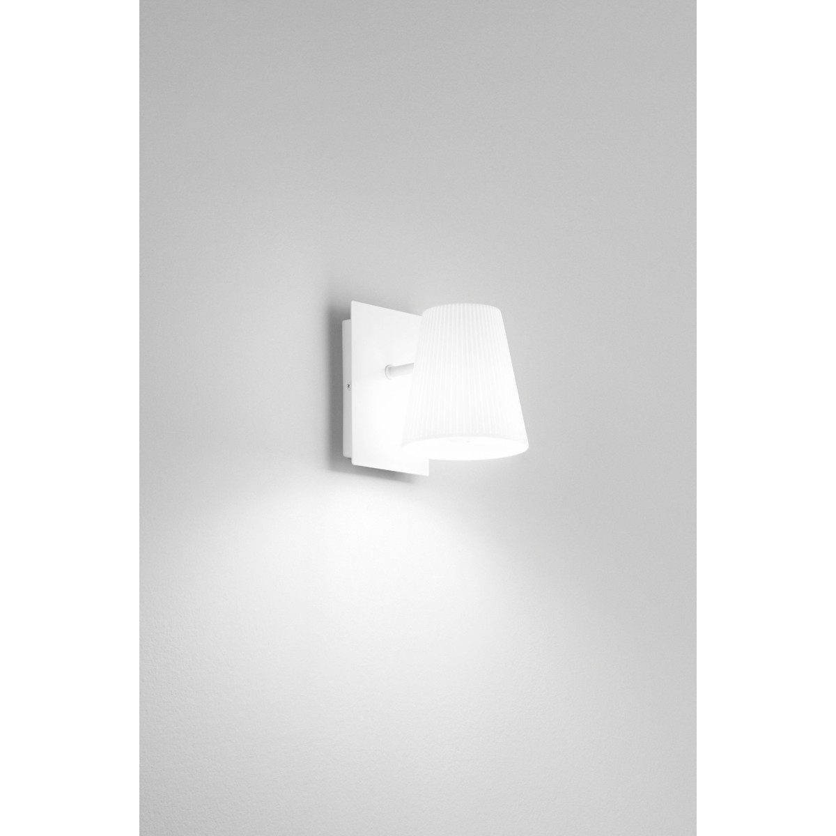 Applique da Parete E14 Nera o Bianca | Mondialshop