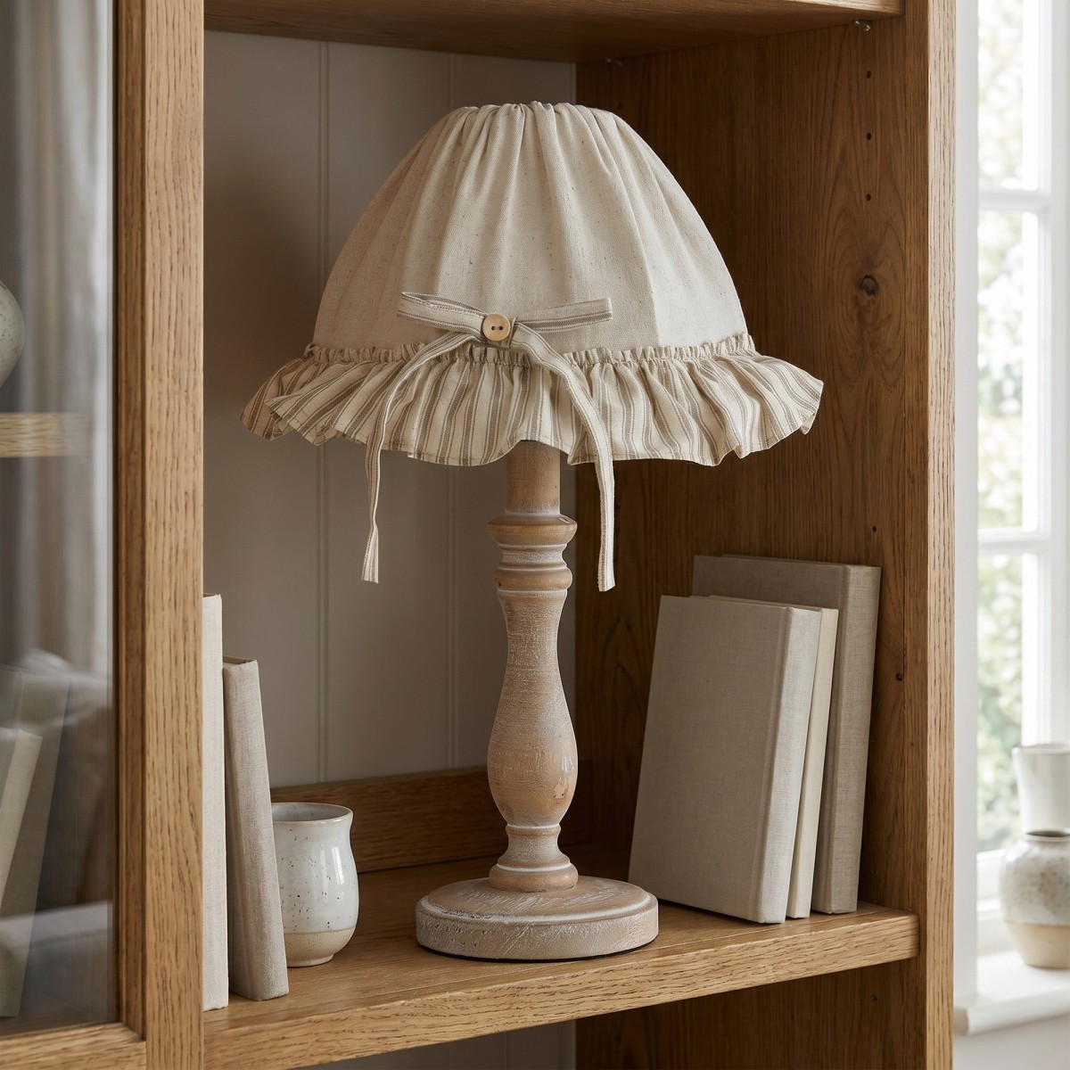 lampada da tavolo o da terra con paralume decorato,...