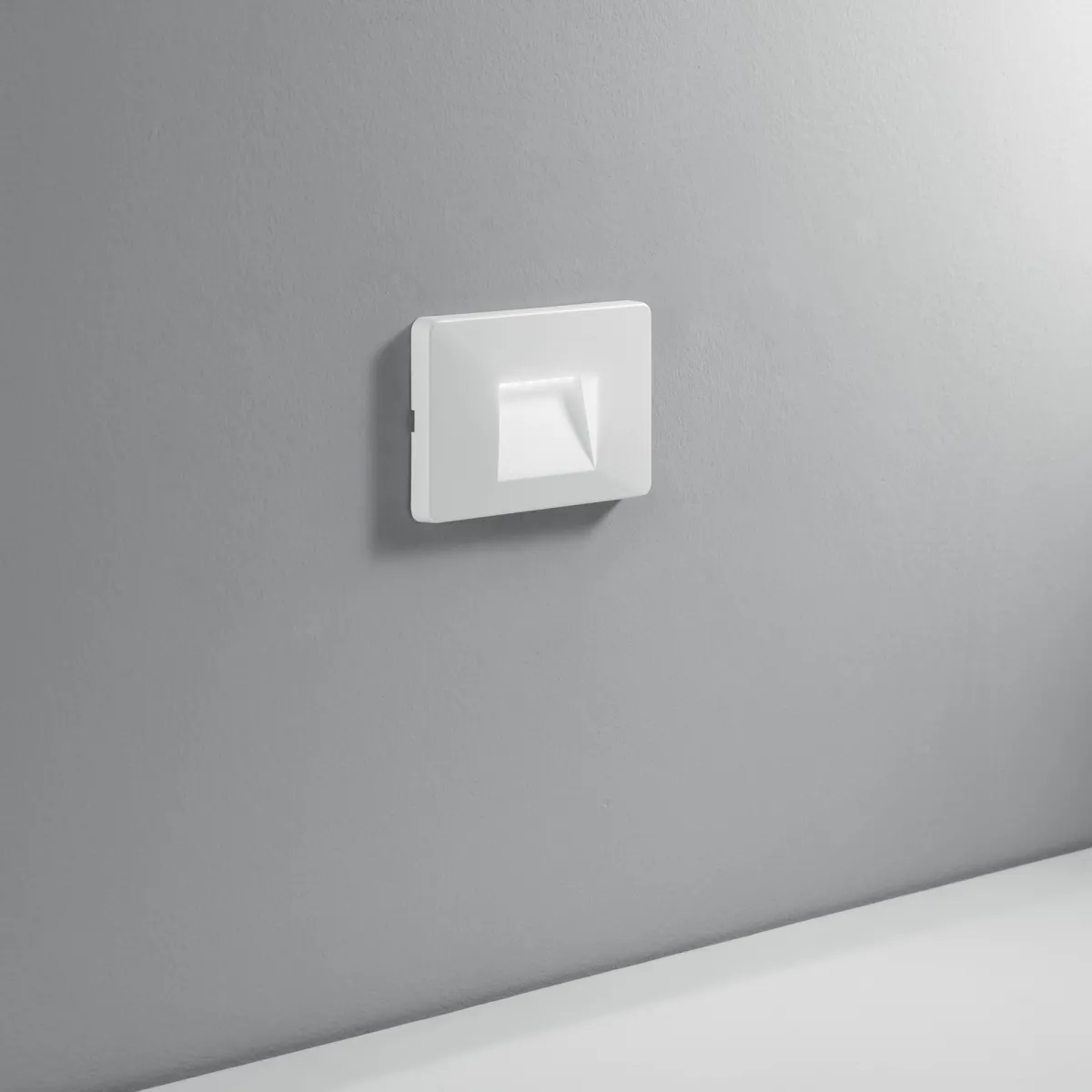Lampe de marche LED 3W de différentes couleurs | Mondialshop