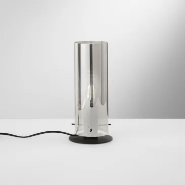 Lampe de table finition or ou noir | Mondialshop