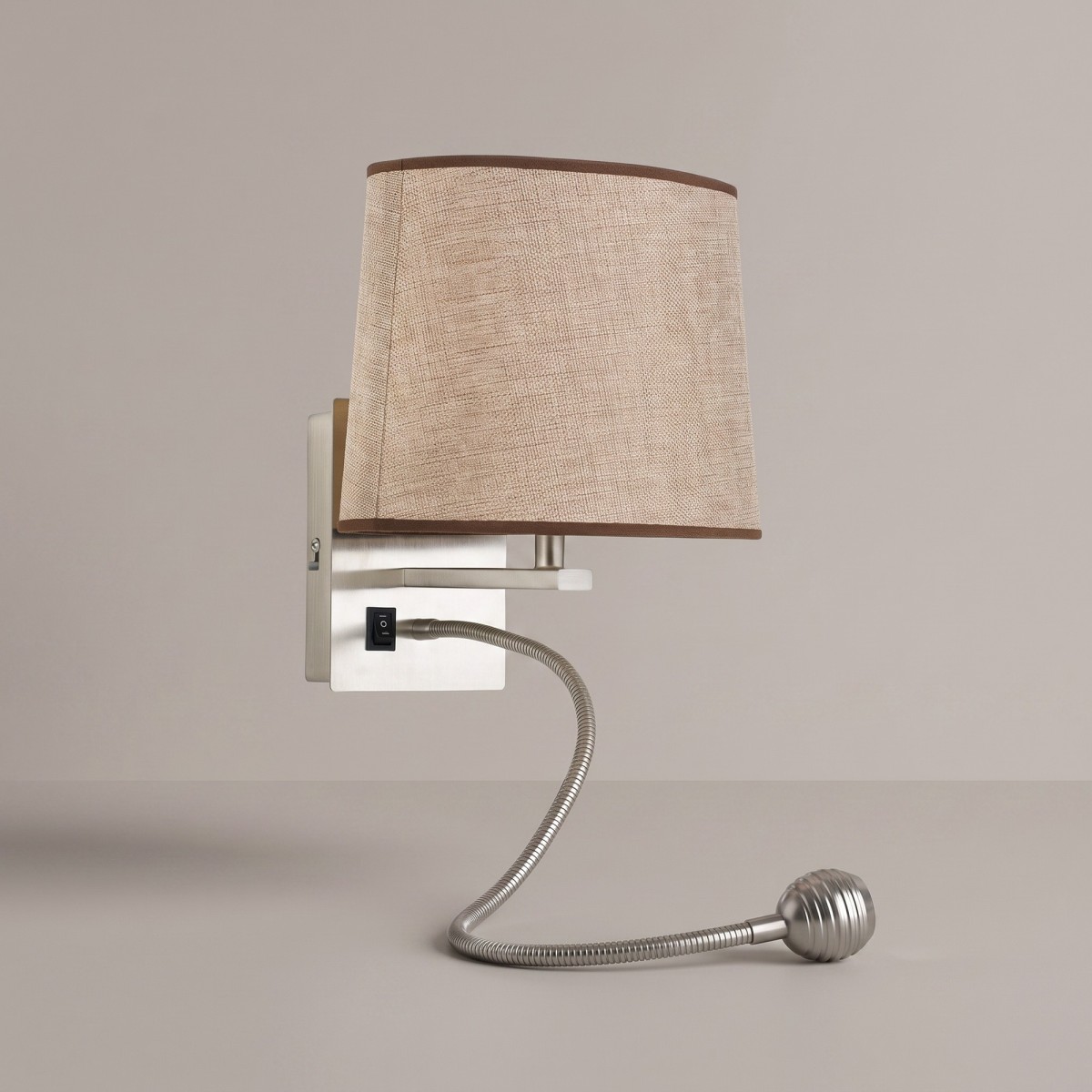 LED-Wandleuchte mit weißem oder etrurischem Schirm |...