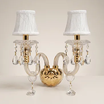 Zweiarmige Wandleuchte aus Gold und Kristall | Mondialshop