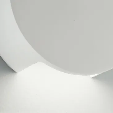 Struttura in Gesso Bianco con Diffusione Luminosa Inferiore Applique Leiron