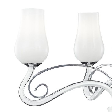 Lustre Angel à 5 lumières avec diffuseurs blancs en verre soufflé transparent et boucle en métal