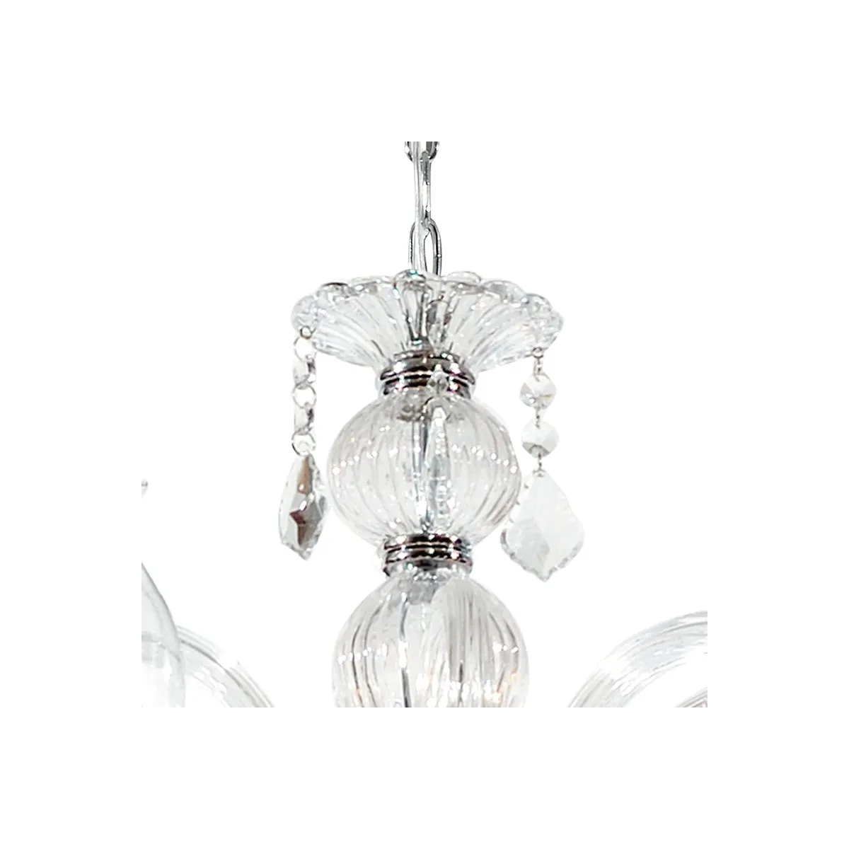 Suspension de chaîne en verre de cristal avec finitions chromées et pendentifs en cristal