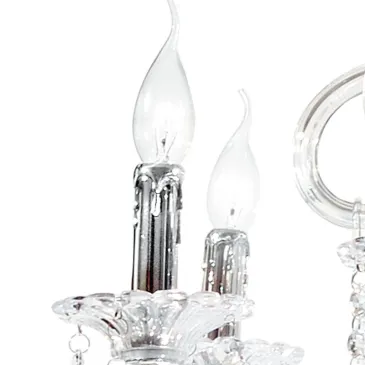 Lustre en verre à 8 lumières avec pendentifs en cristal et finitions en chrome.