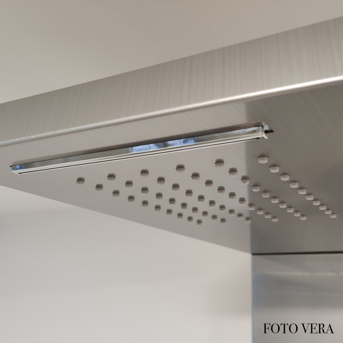 Colonne d'hydromassage thermostatique en acier inoxydable...